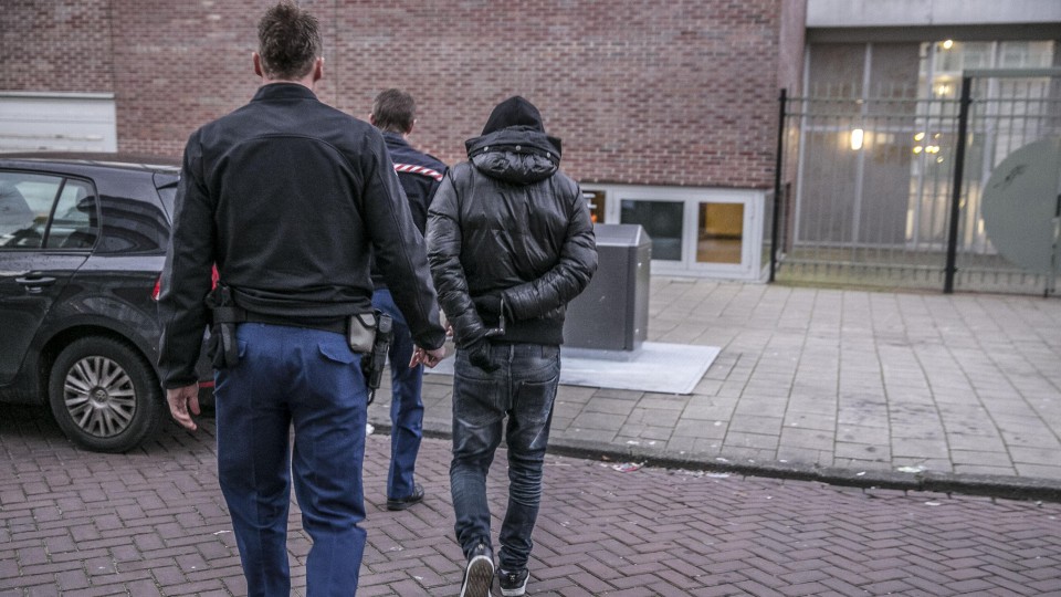 Jongeren belanden sneller in de criminaliteit door schulden.